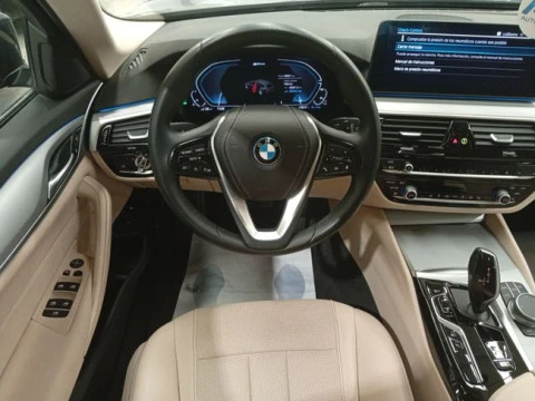 BMW Serie 5 530e Touring