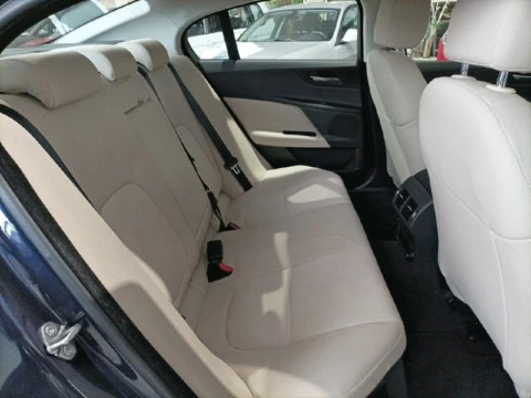 Jaguar XE 2.0 Diesel 132kW RWD Prestige Auto