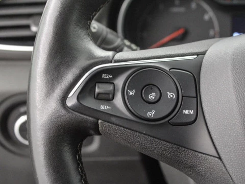 Opel Grandland X 1.6 TURBO AUTO 181 5P