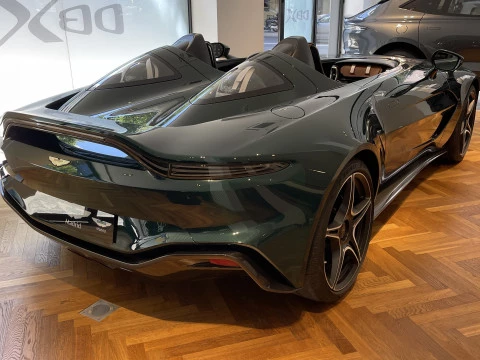 Aston Martin Vantage V12 Speedster 