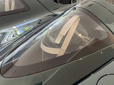 Aston Martin Vantage V12 Speedster 