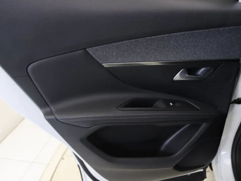 Peugeot 3008 1.2 PURETECH 96KW GT LINE S&S AUTO 5P