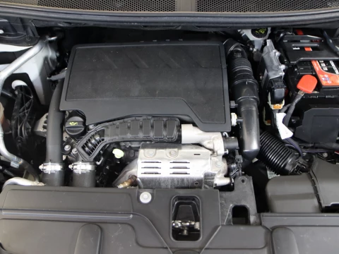 Peugeot 3008 1.2 PURETECH 96KW GT LINE S&S AUTO 5P