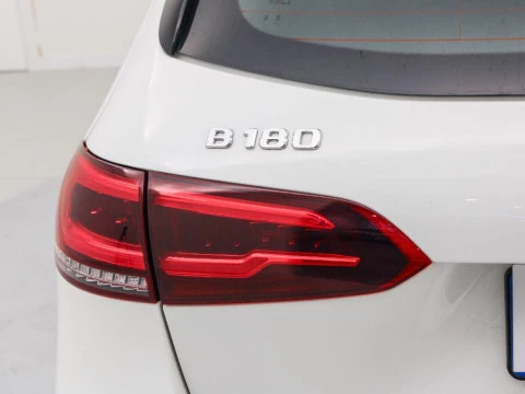 Mercedes-Benz Clase B 1.3 B 180 136 5P