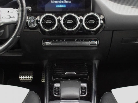 Mercedes-Benz Clase B 1.3 B 180 136 5P