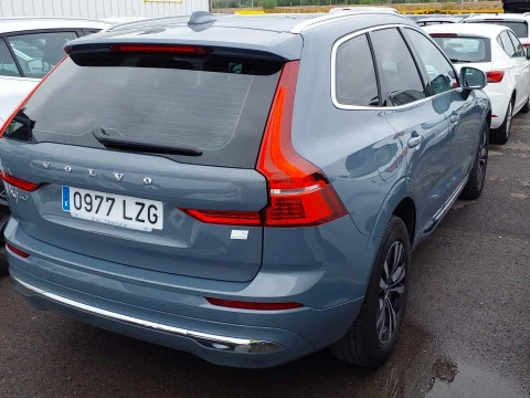 Volvo XC60 2.0 T6 AWD Recharge Core Auto