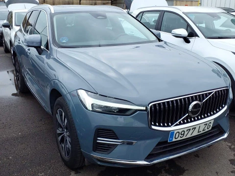 Volvo XC60 2.0 T6 AWD Recharge Core Auto