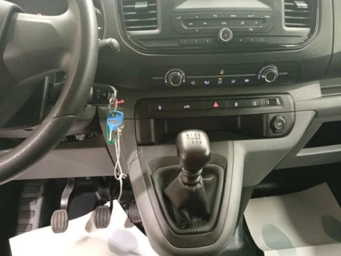 Peugeot Expert Furgón Pro 1.5 BlueHDi 120 S&S Standard 4 Puertas