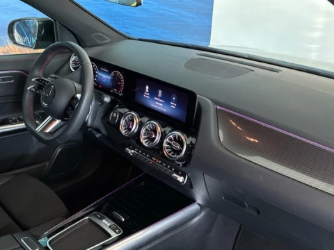 Mercedes-Benz GLA  250 e