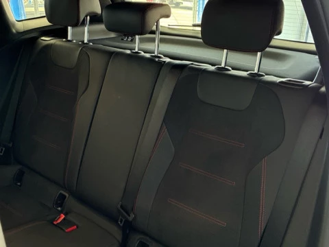 Mercedes-Benz GLA  250 e