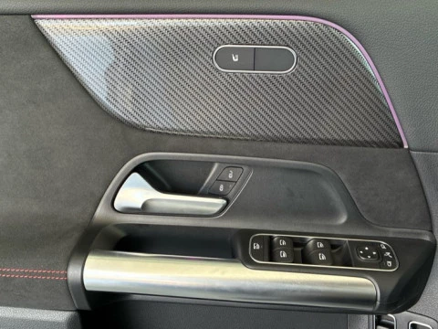 Mercedes-Benz GLA  250 e