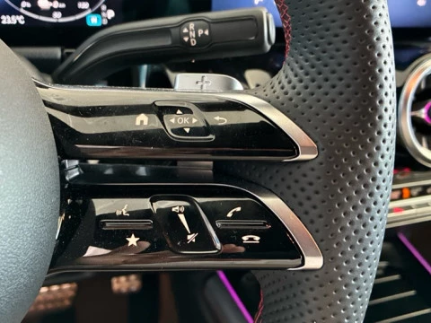 Mercedes-Benz GLA  250 e