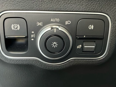 Mercedes-Benz GLA  250 e