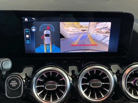 Mercedes-Benz GLA  250 e