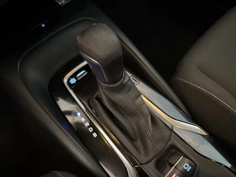 Toyota Corolla 1.8 125H ACTIVE TECH E-CVT