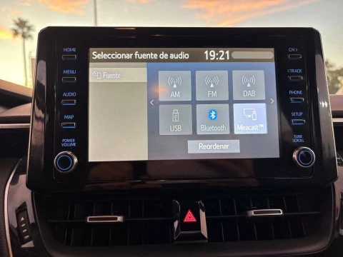 Toyota Corolla 1.8 125H ACTIVE TECH E-CVT