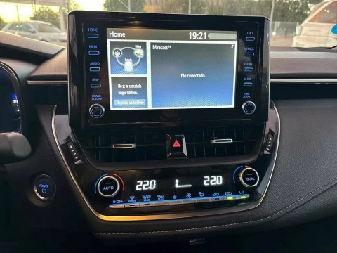 Toyota Corolla 1.8 125H ACTIVE TECH E-CVT