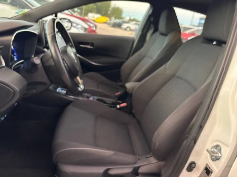 Toyota Corolla 1.8 125H ACTIVE TECH E-CVT