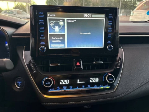 Toyota Corolla 1.8 125H ACTIVE TECH E-CVT