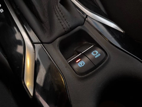 Toyota Corolla 1.8 125H ACTIVE TECH E-CVT