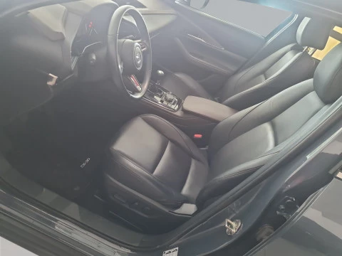 Mazda CX-30  2.0 Skyactiv-X Zenith Black Safety 2WD 137kW