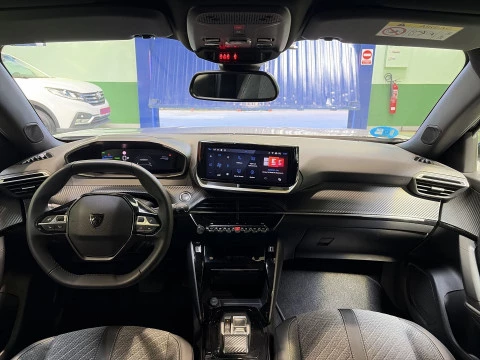 Peugeot e-2008 Electrico Allure 115 kW (156 CV)