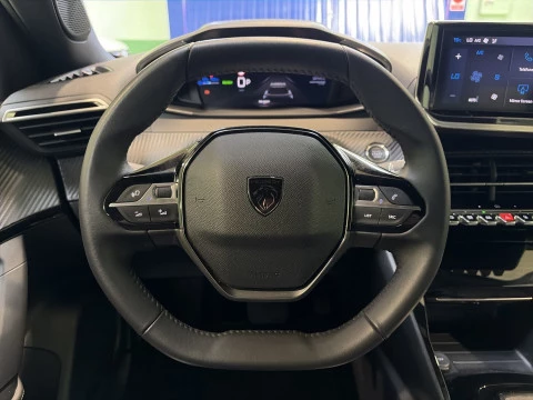 Peugeot e-2008 Electrico Allure 115 kW (156 CV)