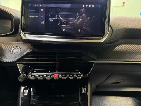 Peugeot e-2008 Electrico Allure 115 kW (156 CV)