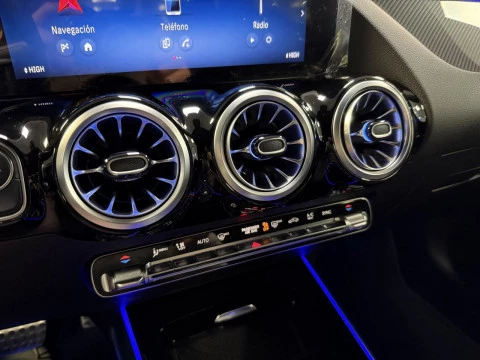 Mercedes-Benz GLA GLA 200 D