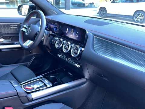 Mercedes-Benz EQA  250+ AMG Night EDITION