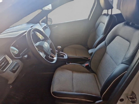 Renault Clio techno Eco-G 100cv (74kW)