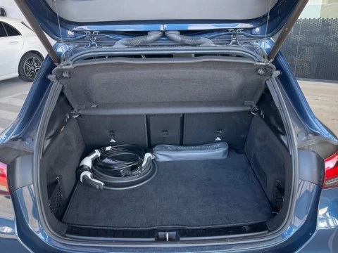 Mercedes-Benz EQA  250