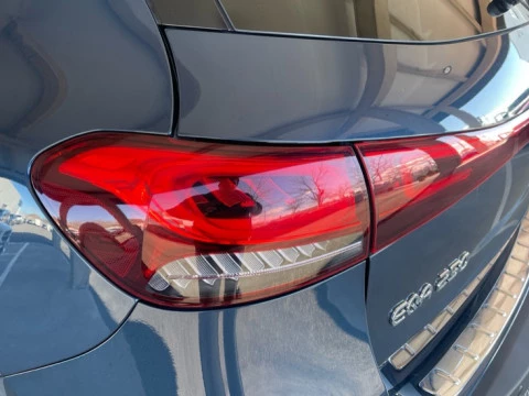 Mercedes-Benz EQA  250