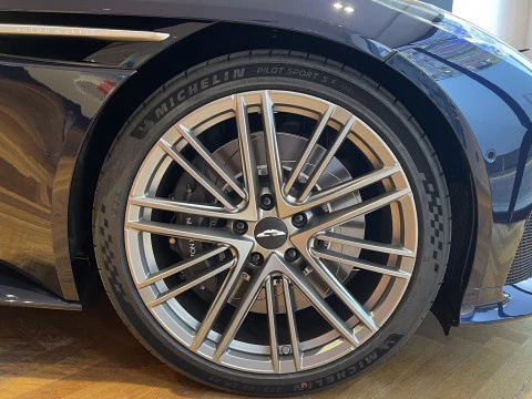 Aston Martin DB12 4.0 V8 Auto