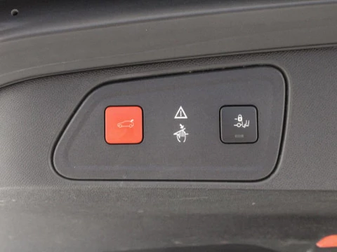 Peugeot 3008 2.0BLUEHDI 133KW GT AUTO S&S 180 5P