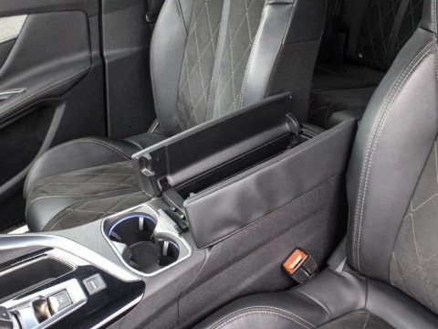 Peugeot 3008 2.0BLUEHDI 133KW GT AUTO S&S 180 5P