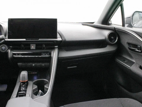 Toyota C-HR CH Toyota C-HR - NG24