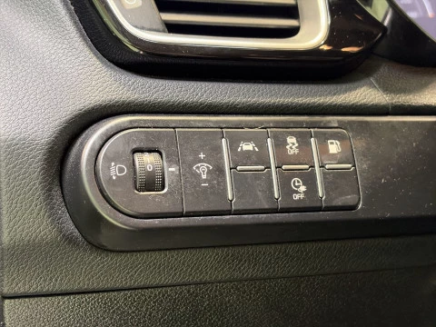 Kia XCeed 1.6 GDi PHEV eTech 104 kW (141 CV)