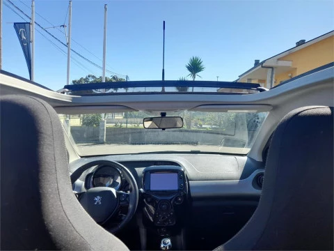 Peugeot 108 Top! Allure 1.2 PureTech 60KW (82CV)