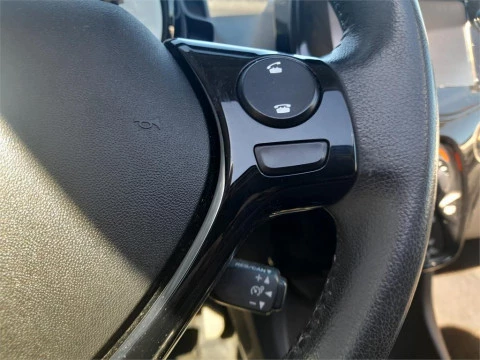 Peugeot 108 Top! Allure 1.2 PureTech 60KW (82CV)