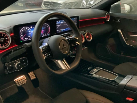 Mercedes-Benz CLA 220 D DCT