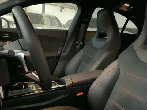 Mercedes-Benz CLA 220 D DCT