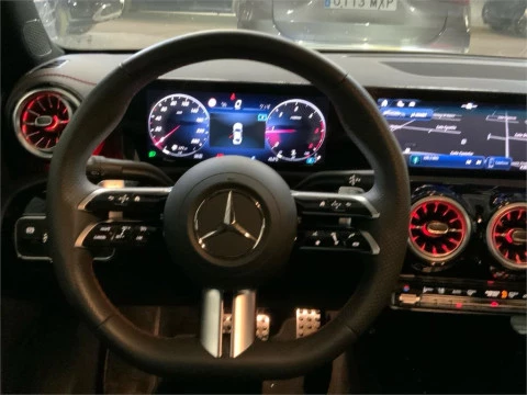 Mercedes-Benz CLA 220 D DCT