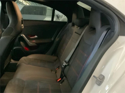 Mercedes-Benz CLA 220 D DCT