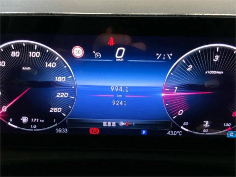 Mercedes-Benz CLA 220 D DCT