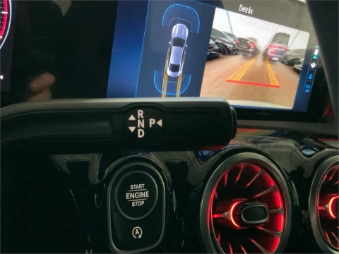 Mercedes-Benz CLA 220 D DCT