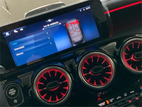 Mercedes-Benz CLA 220 D DCT