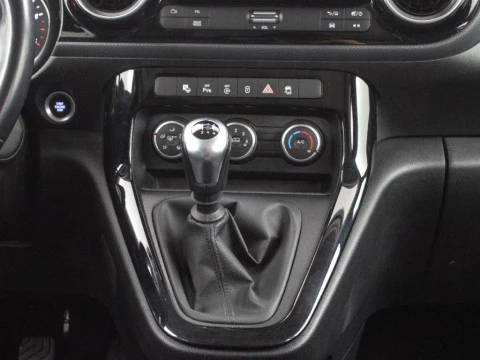 Mercedes-Benz Clase T CLASE T 180D