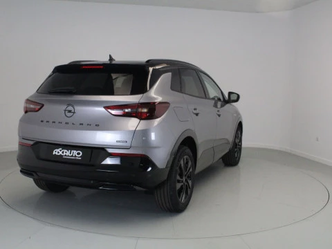 Opel Grandland GS 1.2T XHT HYBRID EDCT6 S/S 136CV (100KW)