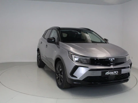 Opel Grandland GS 1.2T XHT HYBRID EDCT6 S/S 136CV (100KW)